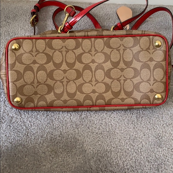 Pink monogram Coach bag - Picture 7 of 8